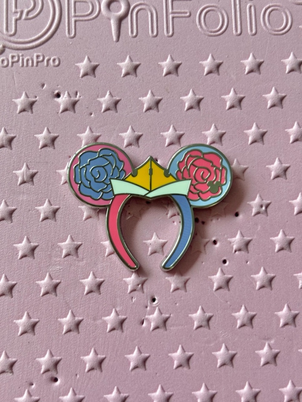 🩷Disneyland 2026 Hidden Disney Wave A Chaser Pin